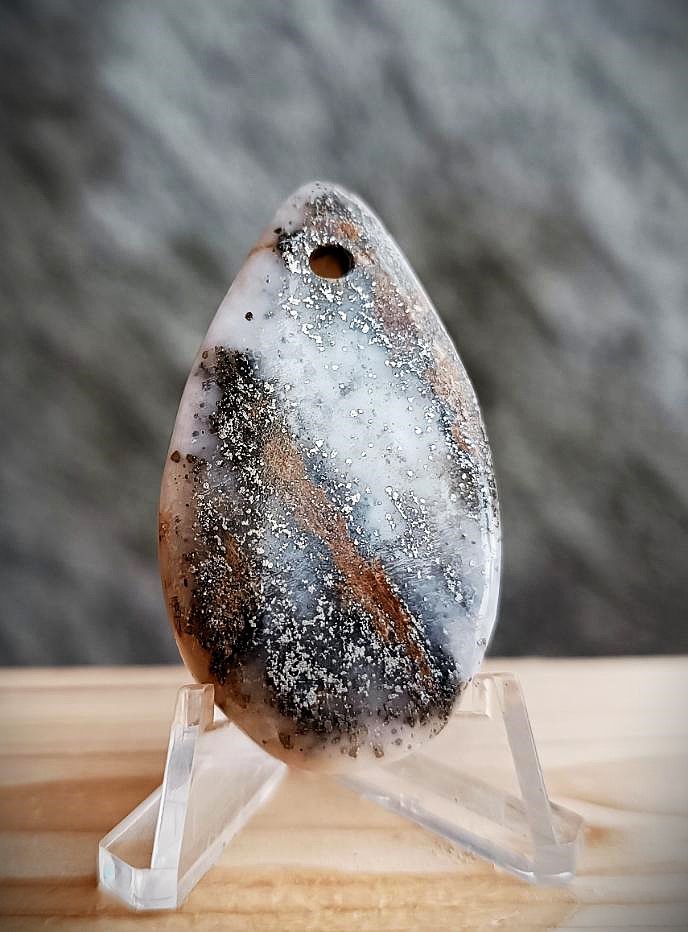 Pendentif Pyrite sur Calcite