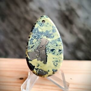 Serpentine avec Pyrite de Savoie